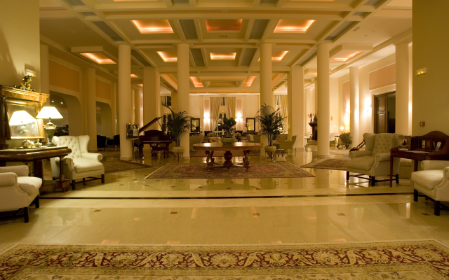 Mabely Grand Hotel