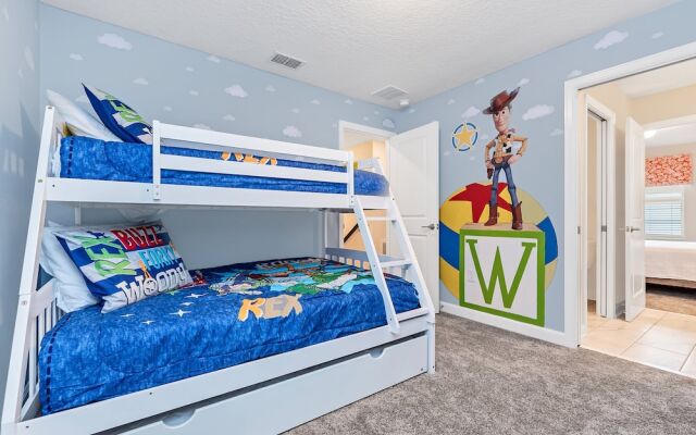 Family Friendly! 6bed 5Ba Villa with Pool