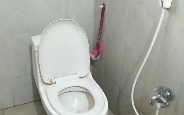 Iroomz Hotel Sagar Deluxe