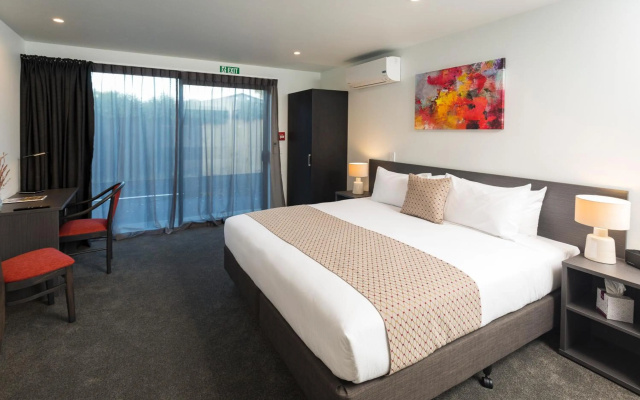 Carnmore Hagley Park – Guest Rooms – Christchurch