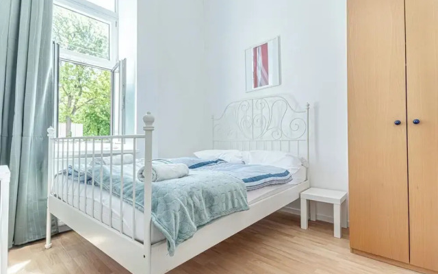 6BR Apt Lovely Garden Near Lorenz Böhler