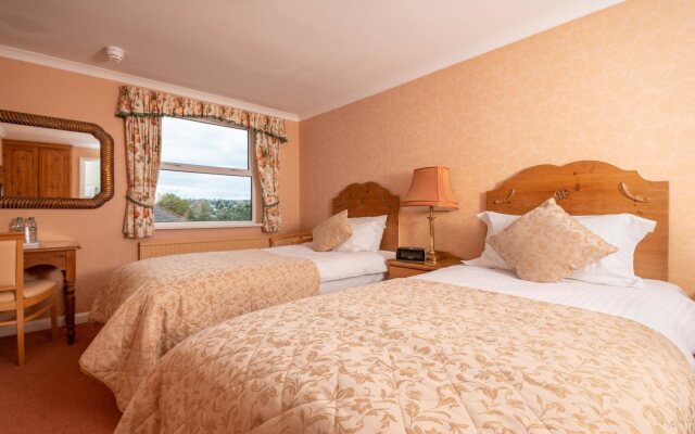 Summerhill Hotel