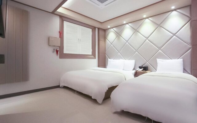Seongnam Wol Hotel