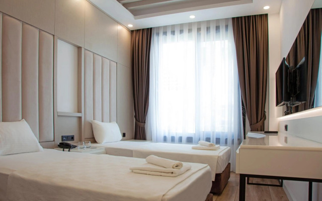Flower Hotel