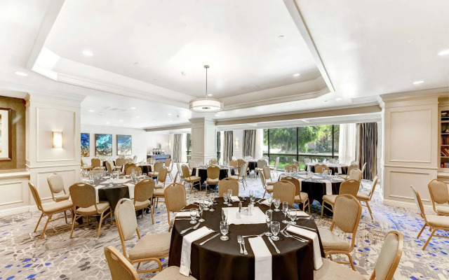 Embassy Suites by Hilton Anaheim Orange