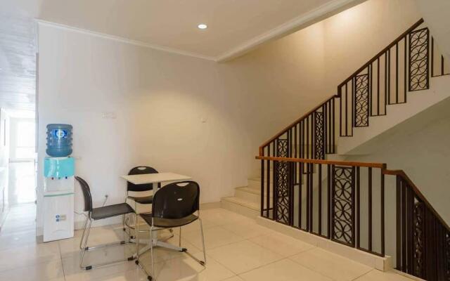 KoolKost Syariah near Jalan Gatot Subroto 2
