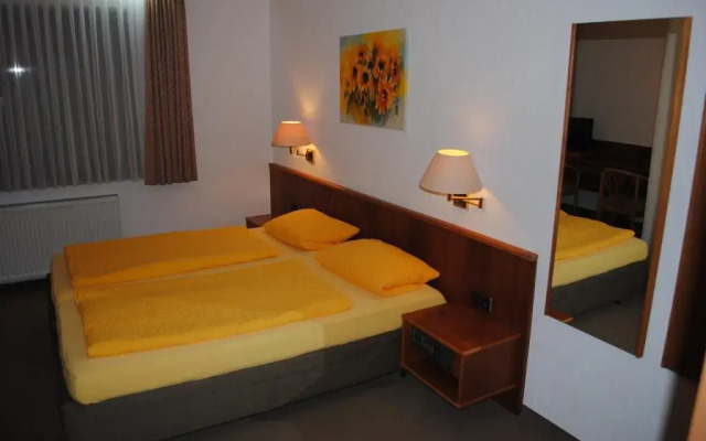 Standard Double Room - Panorama Hotel Pension Frohnau