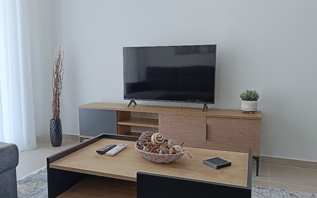Larvella Estia Luxury Suites