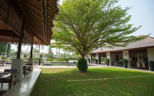 Hotel Aka Hotel Resort And Spa