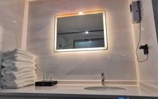 Yunyang Chenyi Hotel