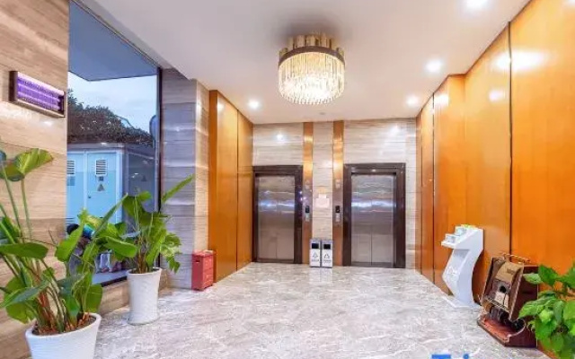 Liuzhou Meixin Hotel (Liunan Wanda RT-Mart Store)