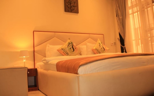 Sugarland Hotel & Suites