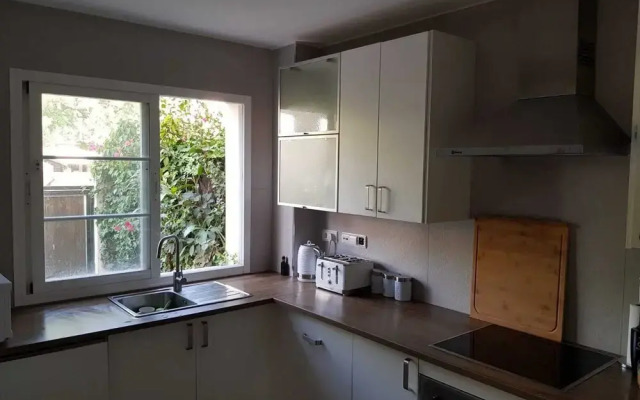 Remarkable 3-bed House in Marbella