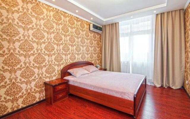 Family Apartments (Фэмили Апартментс) на улице Восточно-Кругликовская 18