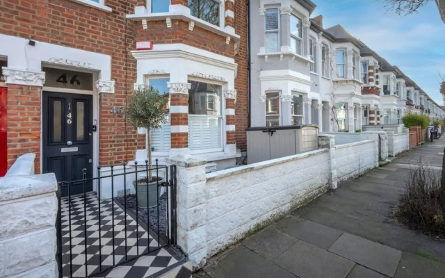 Stylish River Apartment - West Putney Embankment