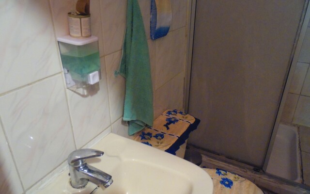 Hostal Tricontinental