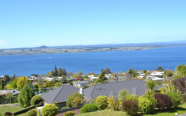 Tauhara Sunrise Lodge