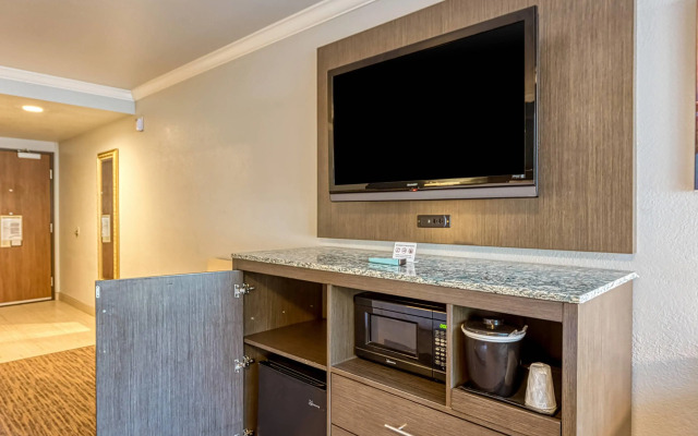 Amanzi Hotel, an Ascend Collection Hotel