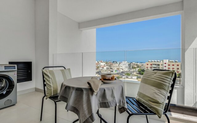 Sanders Elgio - Charming Studio With Balcony