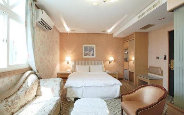 Chien Li Fu Hotel