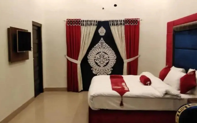 Hotel The Holiday