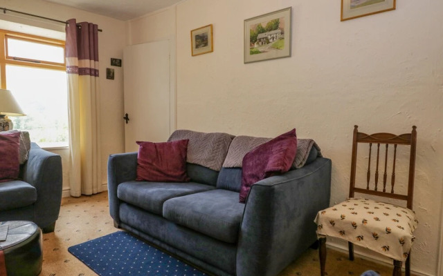 2 Gateside Cottages