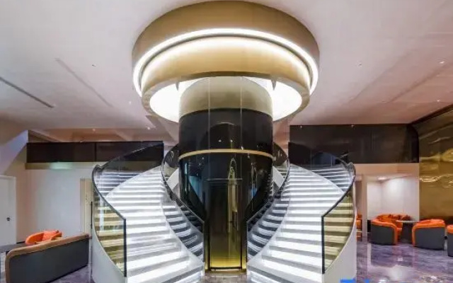 Mayjoys Hotel