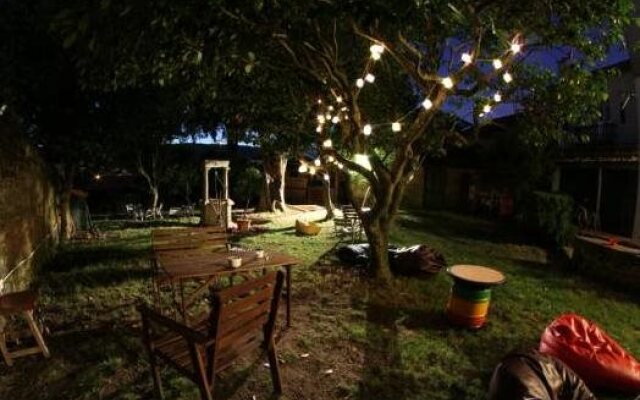 Roots&Boots Singular Hostel