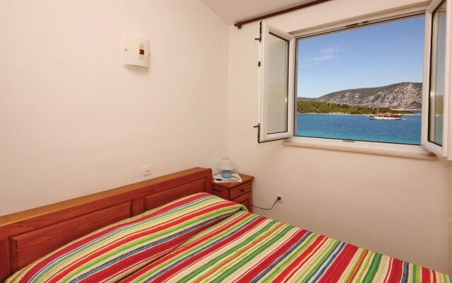 Awesome Home in Racisce With Wifi and 2 Bedrooms