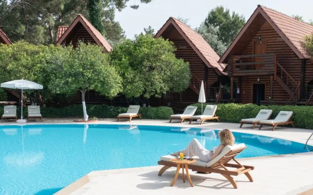 Woodline Hotel