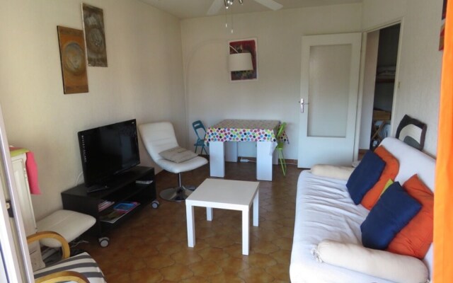 Apartment With one Bedroom in Saint-mandrier-sur-mer, With Wonderful s
