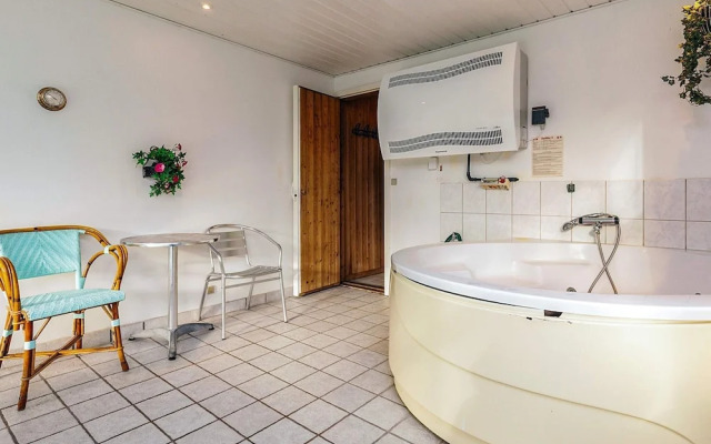 8 Person Holiday Home in Hals-by Traum