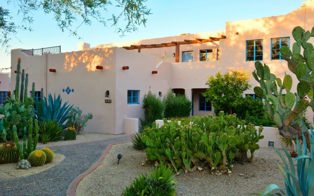 Lodge on the Desert