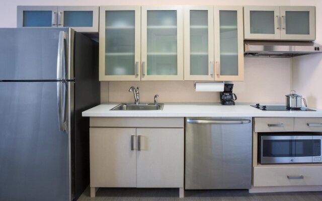 Candlewood Suites Miami Intl Airport-36th St by IHG