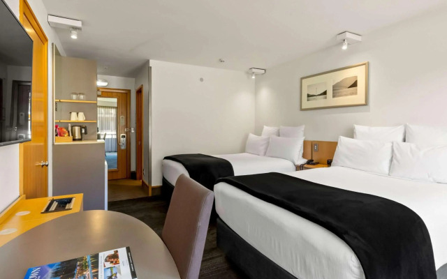 Novotel Queenstown Lakeside