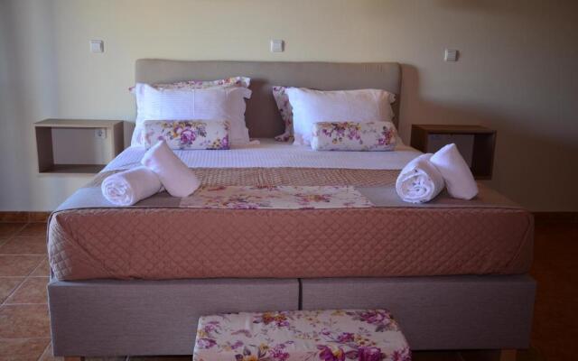 Elianthos Villas