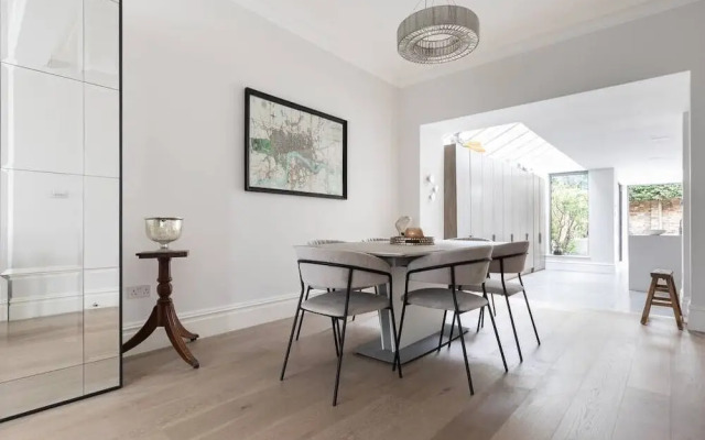 Fentiman Road II by Onefinestay