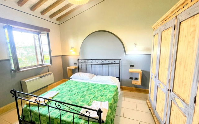 Apt 6 - Magical Grounds With Pool Jacuzzi Sleeps 4