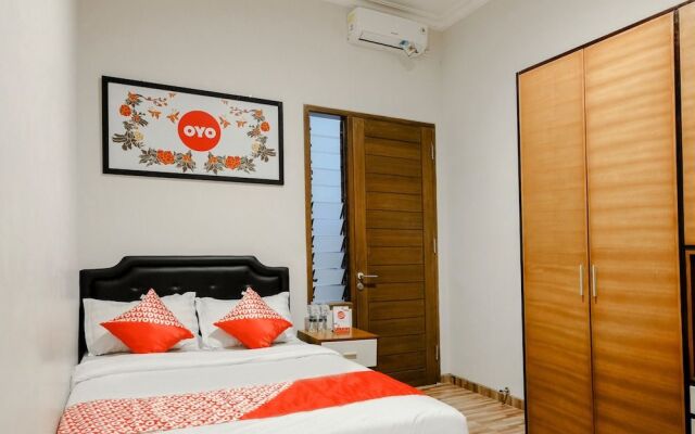 OYO 1023 Junggo Tentrem