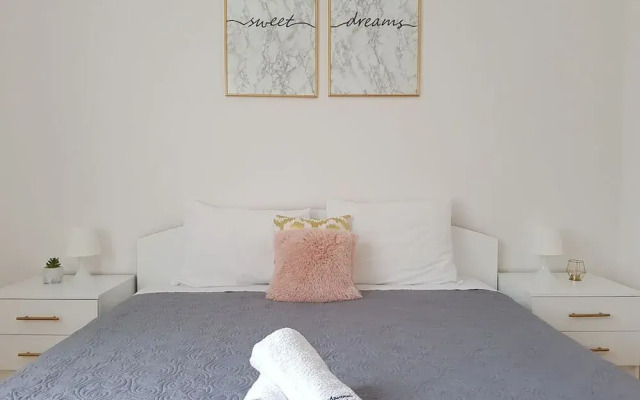 Nicely decorated apartment Neda