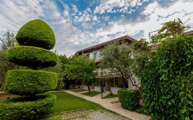 Gurel Garden House