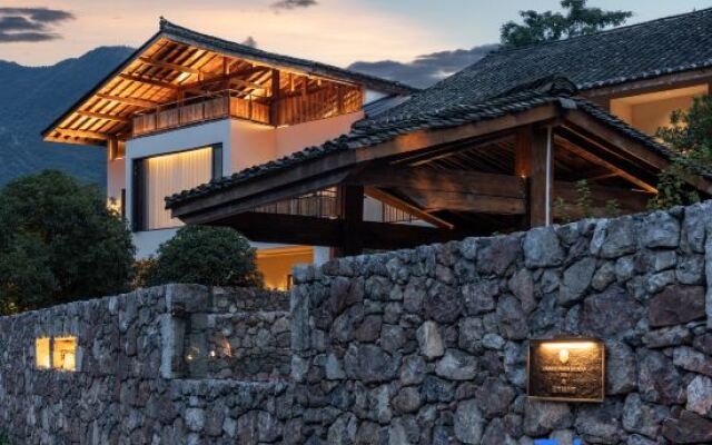 Yifangxi Hot Spring Hotel (Xianahei Branch, Wanfenglin Scenic Area)