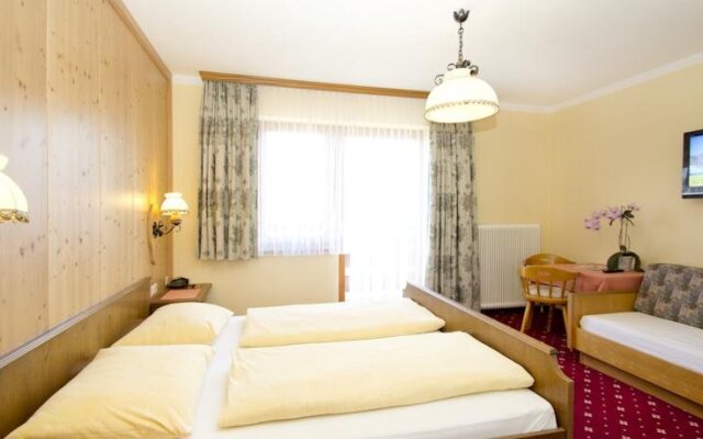 Hotel Garni Hochwurzen