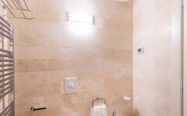 Luxury Lake Front Catullo A2 by Wonderful Italy