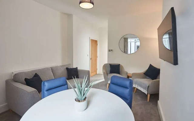 Host Stay Apartment 1 High Street