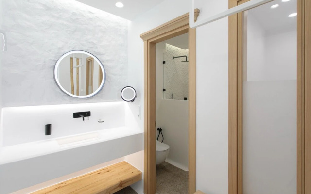 Majo Suites Hotel