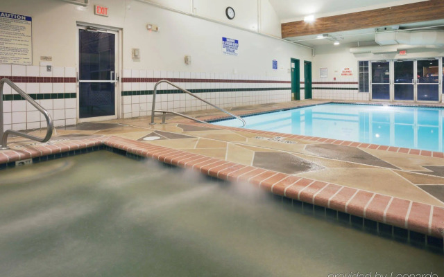 Country Inn & Suites by Radisson, West Valley City, UT