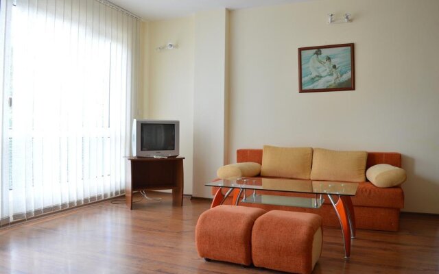 Family hotel Neptun Lozenets