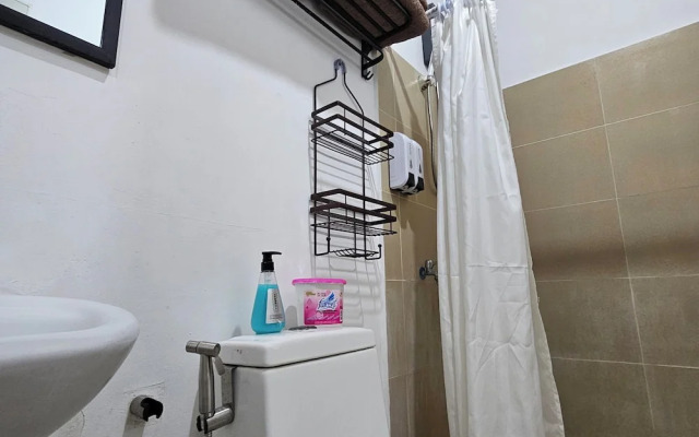 Davao City Airport Transient Rooms by Lemonique