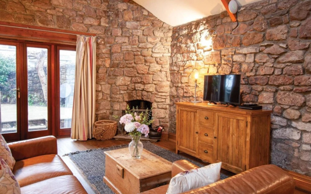 Hill End Barn - 1 Bed Barn Conversion - Llangennith